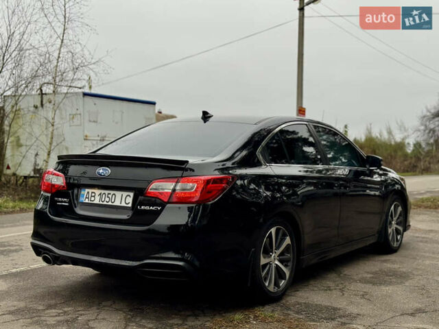 Черный Субару Легаси, объемом двигателя 2.5 л и пробегом 113 тыс. км за 15800 $, фото 6 на Automoto.ua