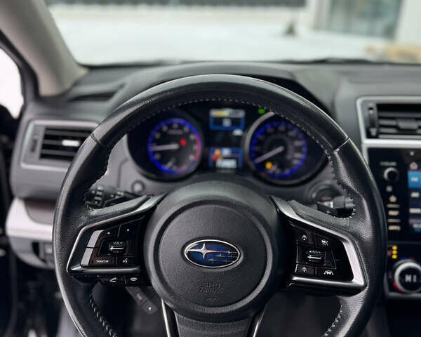 Черный Субару Легаси, объемом двигателя 2.5 л и пробегом 114 тыс. км за 14800 $, фото 18 на Automoto.ua