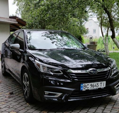 Черный Субару Легаси, объемом двигателя 0 л и пробегом 167 тыс. км за 17999 $, фото 1 на Automoto.ua
