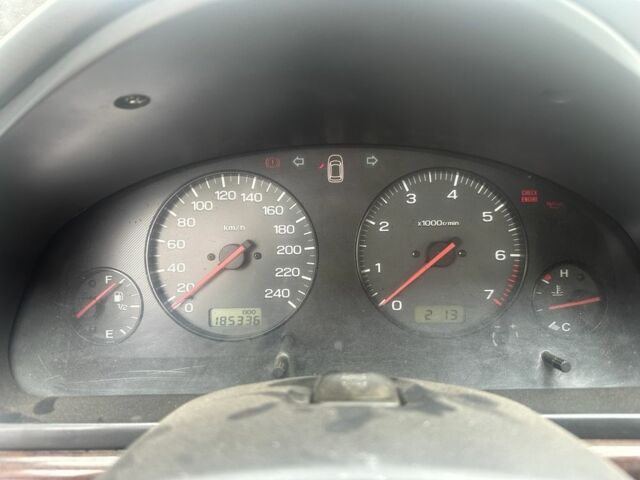 Черный Субару Легаси, объемом двигателя 2.5 л и пробегом 180 тыс. км за 2738 $, фото 6 на Automoto.ua