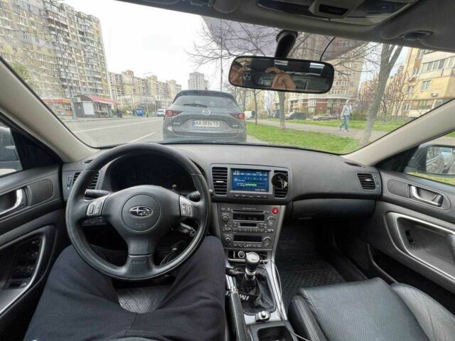 Черный Субару Легаси, объемом двигателя 3 л и пробегом 265 тыс. км за 6000 $, фото 5 на Automoto.ua
