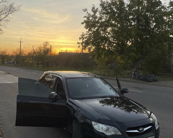 Чорний Субару Легасі, об'ємом двигуна 2 л та пробігом 222 тис. км за 5300 $, фото 2 на Automoto.ua