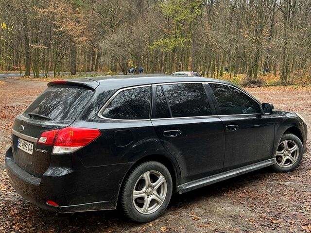 Чорний Субару Легасі, об'ємом двигуна 2 л та пробігом 260 тис. км за 7700 $, фото 4 на Automoto.ua