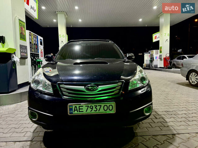 Черный Субару Легаси, объемом двигателя 2 л и пробегом 430 тыс. км за 8100 $, фото 2 на Automoto.ua