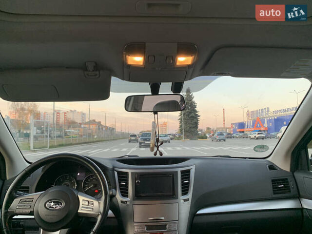 Черный Субару Легаси, объемом двигателя 2 л и пробегом 223 тыс. км за 9000 $, фото 8 на Automoto.ua