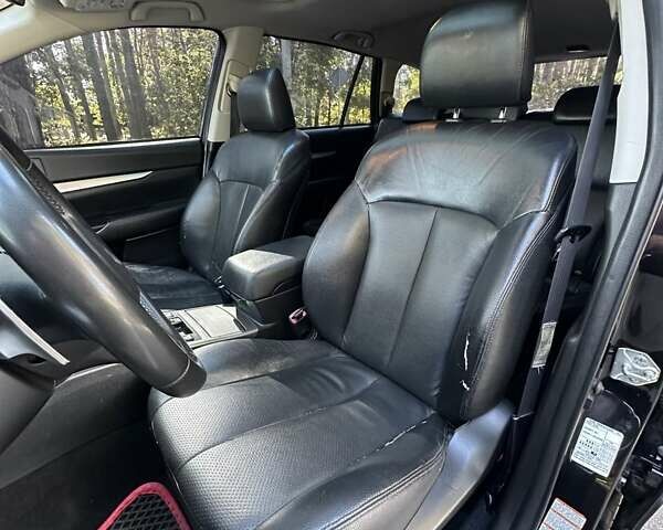 Черный Субару Легаси, объемом двигателя 2.46 л и пробегом 304 тыс. км за 8500 $, фото 12 на Automoto.ua