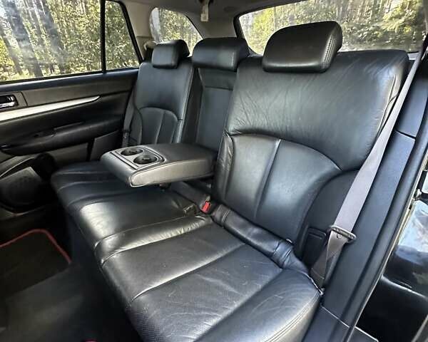 Черный Субару Легаси, объемом двигателя 2.46 л и пробегом 304 тыс. км за 8500 $, фото 13 на Automoto.ua