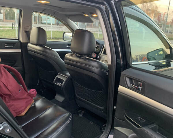 Черный Субару Легаси, объемом двигателя 2 л и пробегом 223 тыс. км за 9000 $, фото 2 на Automoto.ua