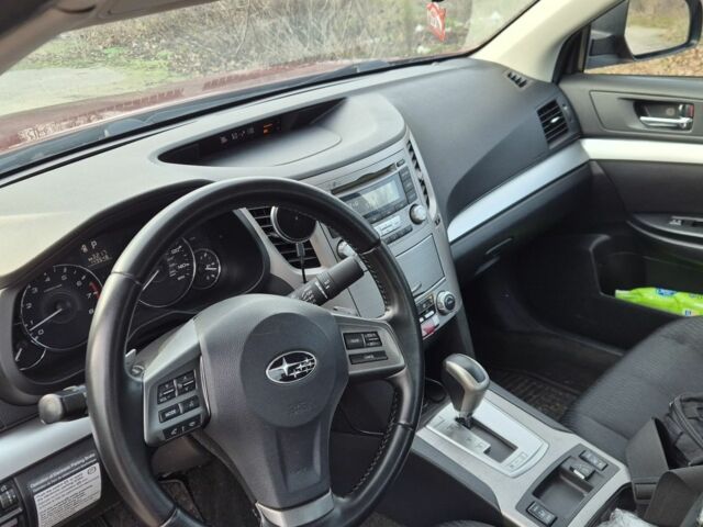 Червоний Субару Легасі, об'ємом двигуна 2.5 л та пробігом 238 тис. км за 7800 $, фото 7 на Automoto.ua