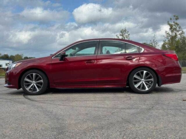 Красный Субару Легаси, объемом двигателя 2.5 л и пробегом 88 тыс. км за 9000 $, фото 3 на Automoto.ua