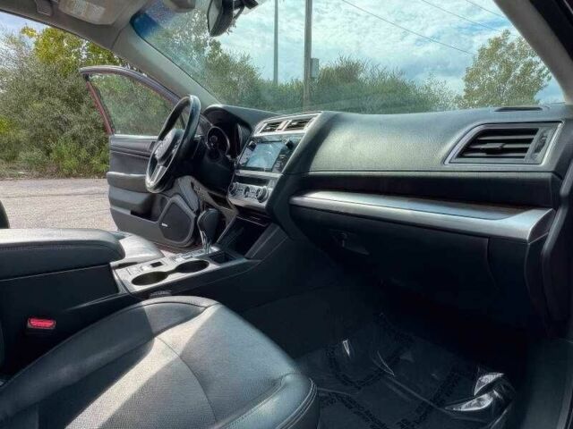 Красный Субару Легаси, объемом двигателя 2.5 л и пробегом 88 тыс. км за 9000 $, фото 12 на Automoto.ua