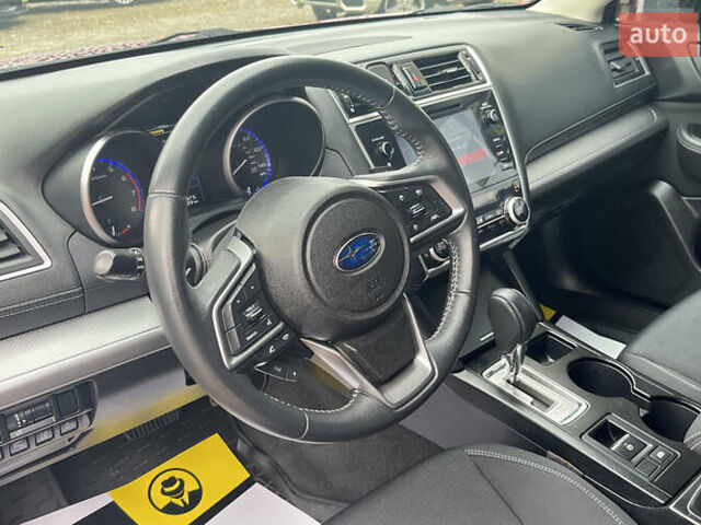 Красный Субару Легаси, объемом двигателя 2.5 л и пробегом 106 тыс. км за 15800 $, фото 10 на Automoto.ua