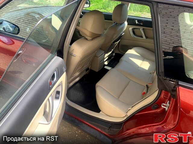 Красный Субару Легаси, объемом двигателя 2 л и пробегом 188 тыс. км за 5500 $, фото 5 на Automoto.ua