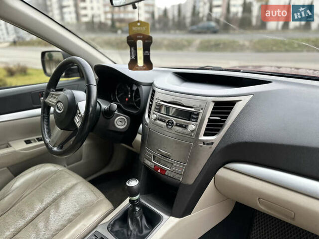 Красный Субару Легаси, объемом двигателя 2 л и пробегом 470 тыс. км за 6500 $, фото 29 на Automoto.ua