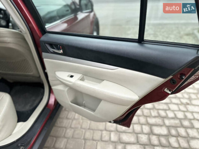 Красный Субару Легаси, объемом двигателя 2 л и пробегом 470 тыс. км за 6500 $, фото 24 на Automoto.ua