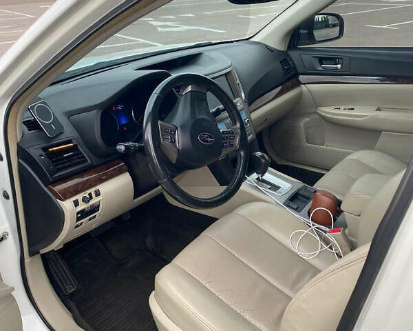 Субару Легаси, объемом двигателя 2.46 л и пробегом 228 тыс. км за 8000 $, фото 1 на Automoto.ua