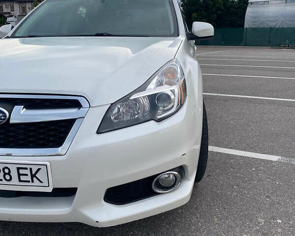 Субару Легаси, объемом двигателя 2.46 л и пробегом 228 тыс. км за 8000 $, фото 12 на Automoto.ua