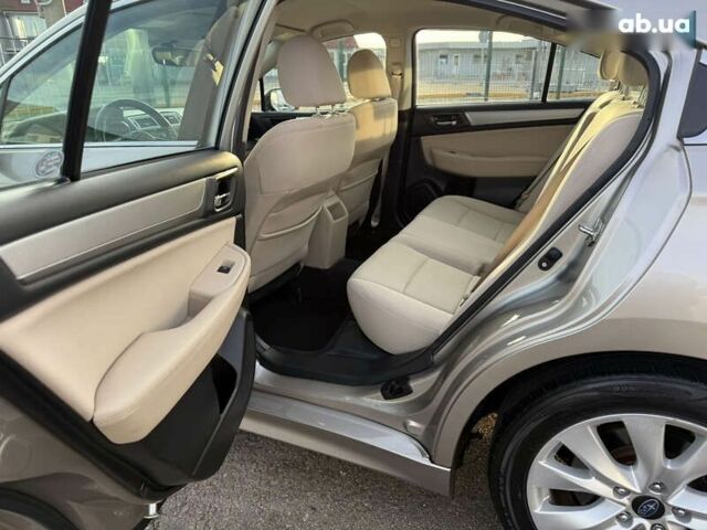 Субару Легаси, объемом двигателя 2.5 л и пробегом 318 тыс. км за 11990 $, фото 11 на Automoto.ua