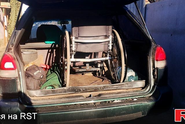 Субару Легаси, объемом двигателя 2 л и пробегом 265 тыс. км за 4300 $, фото 4 на Automoto.ua