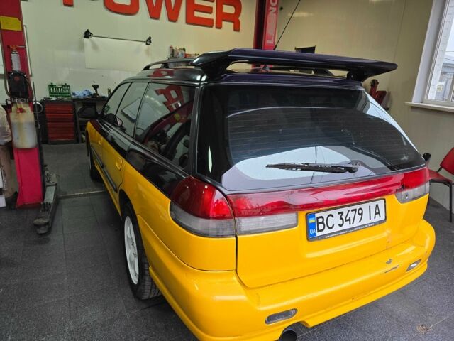 Жовтий Субару Легасі, об'ємом двигуна 2.5 л та пробігом 137 тис. км за 3300 $, фото 4 на Automoto.ua