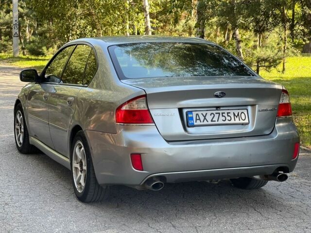 Сірий Субару Легасі, об'ємом двигуна 2 л та пробігом 200 тис. км за 6300 $, фото 5 на Automoto.ua