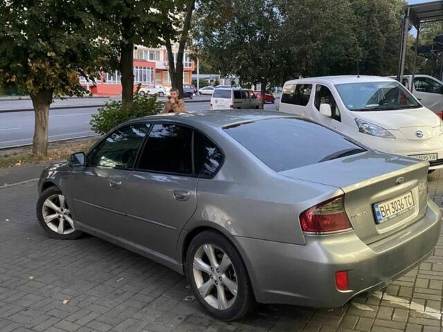 Сірий Субару Легасі, об'ємом двигуна 2 л та пробігом 160 тис. км за 5215 $, фото 4 на Automoto.ua