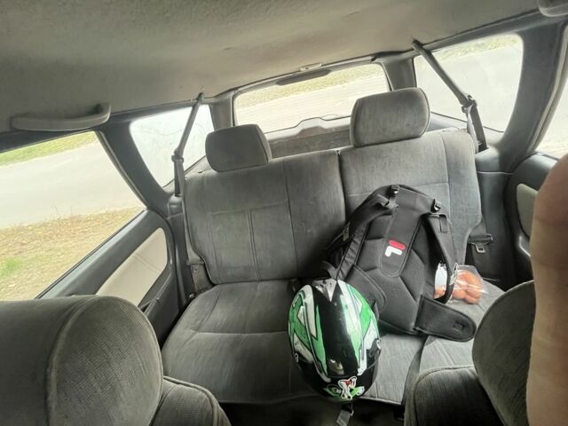 Серый Субару Легаси, объемом двигателя 2 л и пробегом 358 тыс. км за 1200 $, фото 7 на Automoto.ua