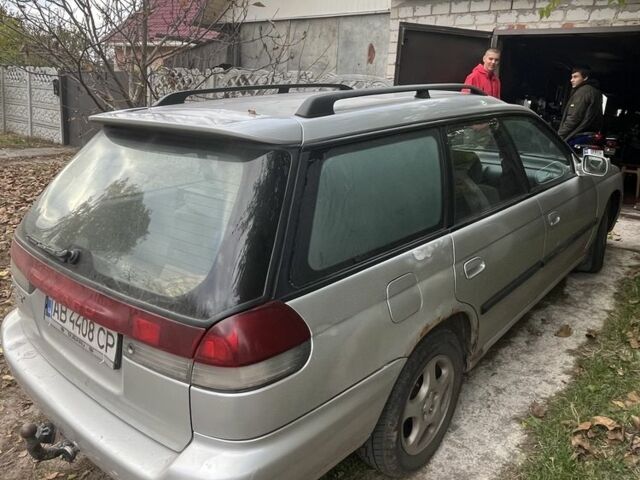 Серый Субару Легаси, объемом двигателя 2 л и пробегом 358 тыс. км за 1200 $, фото 2 на Automoto.ua