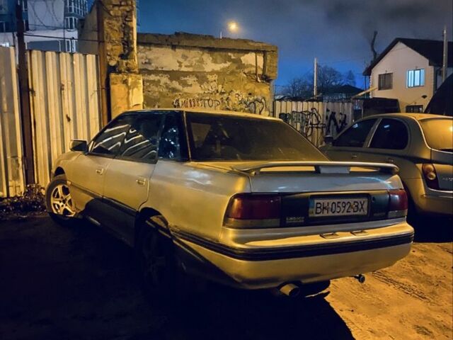 Серый Субару Легаси, объемом двигателя 2.2 л и пробегом 306 тыс. км за 1700 $, фото 1 на Automoto.ua