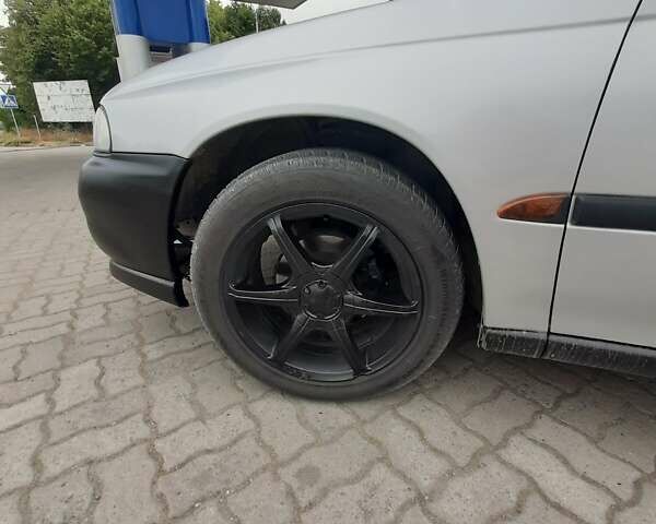 Сірий Субару Легасі, об'ємом двигуна 1.99 л та пробігом 200 тис. км за 2699 $, фото 19 на Automoto.ua