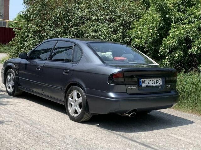 Сірий Субару Легасі, об'ємом двигуна 2 л та пробігом 270 тис. км за 3600 $, фото 1 на Automoto.ua