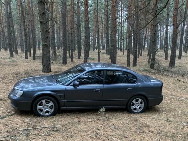 Сірий Субару Легасі, об'ємом двигуна 2 л та пробігом 270 тис. км за 3600 $, фото 4 на Automoto.ua