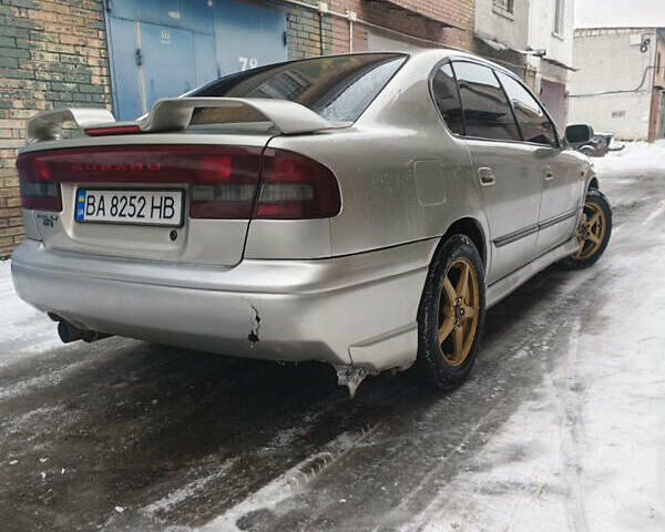 Сірий Субару Легасі, об'ємом двигуна 1.99 л та пробігом 299 тис. км за 3850 $, фото 7 на Automoto.ua