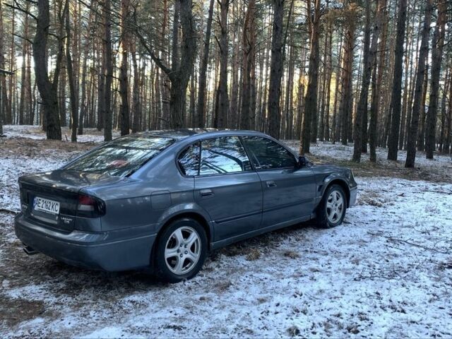 Сірий Субару Легасі, об'ємом двигуна 2 л та пробігом 270 тис. км за 3600 $, фото 2 на Automoto.ua