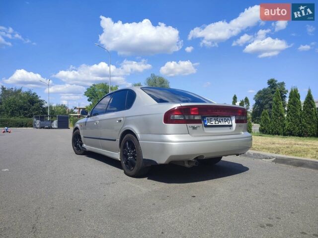 Сірий Субару Легасі, об'ємом двигуна 2 л та пробігом 320 тис. км за 4500 $, фото 1 на Automoto.ua