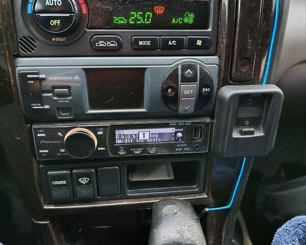 Серый Субару Легаси, объемом двигателя 1.99 л и пробегом 227 тыс. км за 4100 $, фото 1 на Automoto.ua