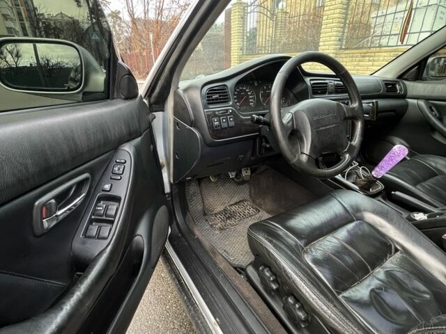 Серый Субару Легаси, объемом двигателя 2.5 л и пробегом 320 тыс. км за 2400 $, фото 7 на Automoto.ua