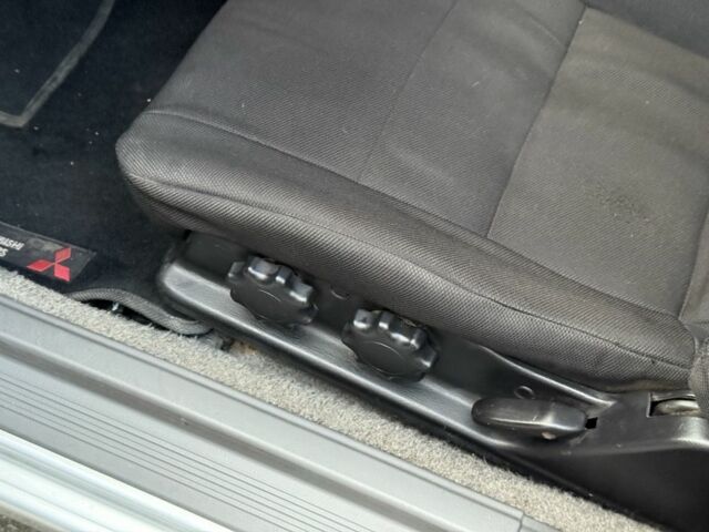 Серый Субару Легаси, объемом двигателя 2 л и пробегом 250 тыс. км за 3299 $, фото 19 на Automoto.ua