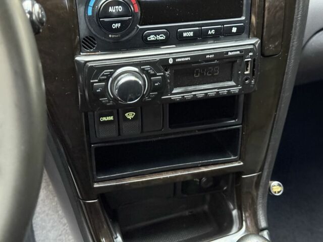 Серый Субару Легаси, объемом двигателя 2 л и пробегом 250 тыс. км за 3299 $, фото 21 на Automoto.ua