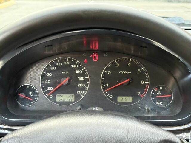 Серый Субару Легаси, объемом двигателя 2 л и пробегом 250 тыс. км за 3299 $, фото 20 на Automoto.ua