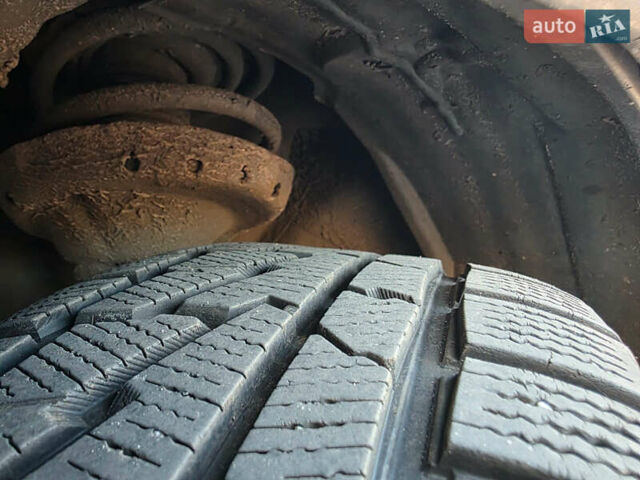 Серый Субару Легаси, объемом двигателя 1.99 л и пробегом 353 тыс. км за 4200 $, фото 1 на Automoto.ua