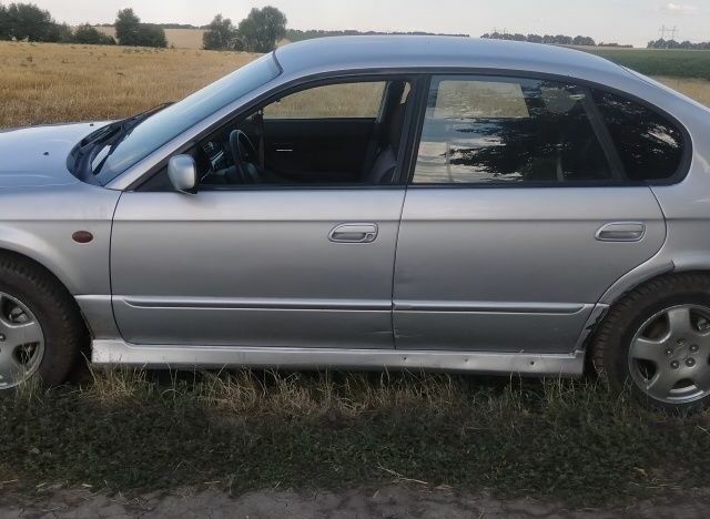 Сірий Субару Легасі, об'ємом двигуна 2 л та пробігом 300 тис. км за 3000 $, фото 9 на Automoto.ua