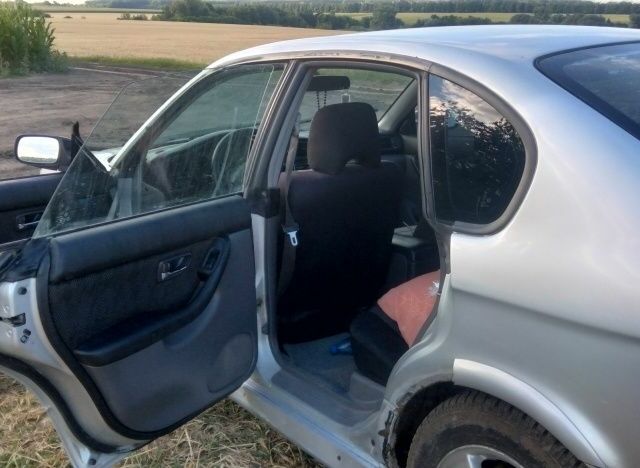 Сірий Субару Легасі, об'ємом двигуна 2 л та пробігом 300 тис. км за 3000 $, фото 6 на Automoto.ua