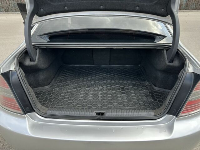 Серый Субару Легаси, объемом двигателя 2 л и пробегом 266 тыс. км за 5300 $, фото 10 на Automoto.ua