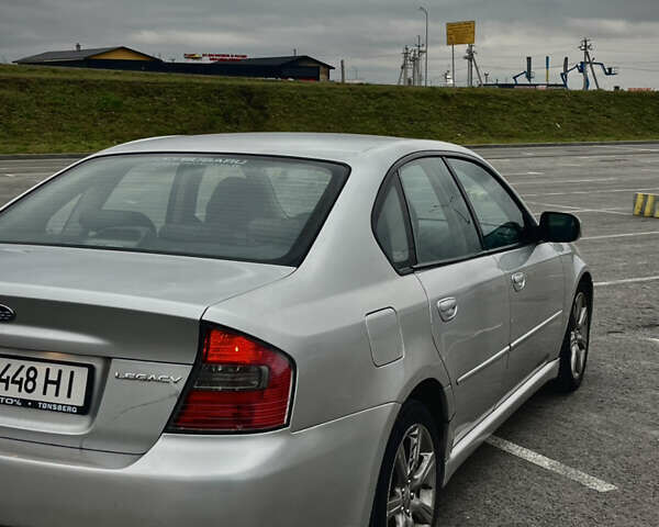 Серый Субару Легаси, объемом двигателя 2 л и пробегом 350 тыс. км за 4100 $, фото 3 на Automoto.ua
