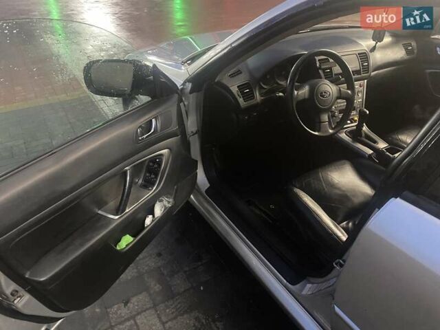 Сірий Субару Легасі, об'ємом двигуна 1.99 л та пробігом 247 тис. км за 4800 $, фото 29 на Automoto.ua