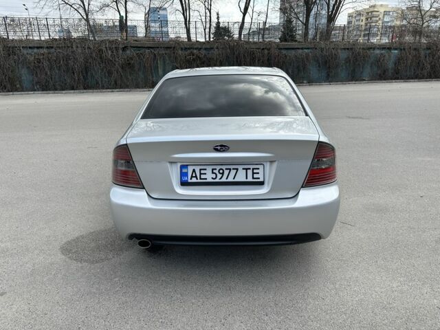 Серый Субару Легаси, объемом двигателя 2 л и пробегом 266 тыс. км за 5300 $, фото 4 на Automoto.ua