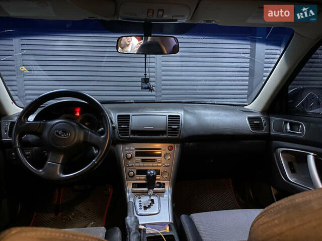 Субару Легаси 2004 в Черкассах на Automoto.ua Серый Субару Легаси, объемом двигателя 1.99 л и пробегом 444 тыс. км за 5300 $, фото 7 на Automoto.ua
