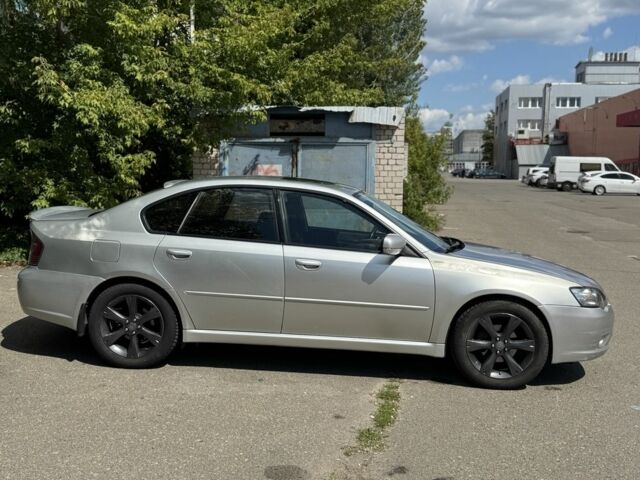 Сірий Субару Легасі, об'ємом двигуна 2 л та пробігом 291 тис. км за 3500 $, фото 3 на Automoto.ua