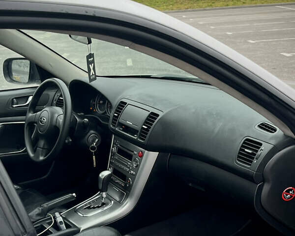 Серый Субару Легаси, объемом двигателя 2.5 л и пробегом 335 тыс. км за 3650 $, фото 7 на Automoto.ua